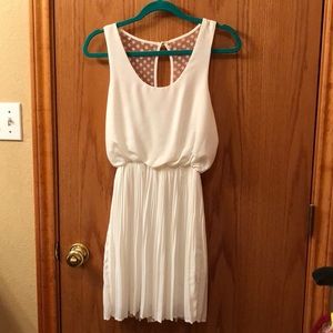 White Caramela dress Boutique